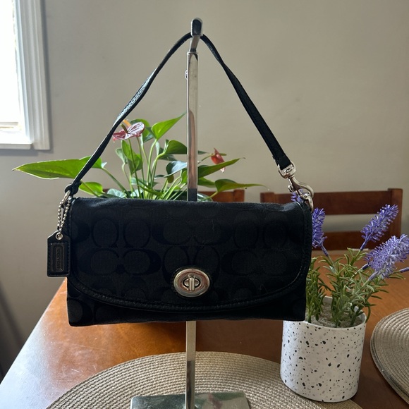 Coach Vintage Black Signature Mini Bag - Picture 1 of 8